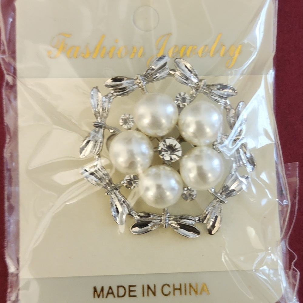 Brooch